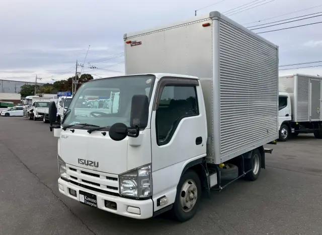 いすゞ エルフ TKG-NHR85ANの写真1
