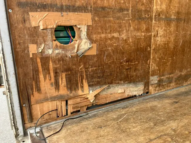 いすゞ エルフ TKG-NHR85ANの写真28