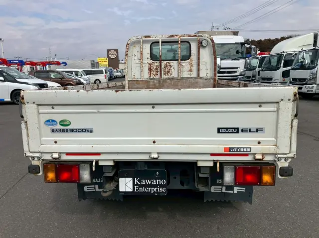 いすゞ エルフ TRG-NKR85A(2WD)の写真8