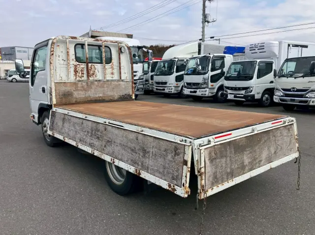 いすゞ エルフ TRG-NKR85A(2WD)の写真12