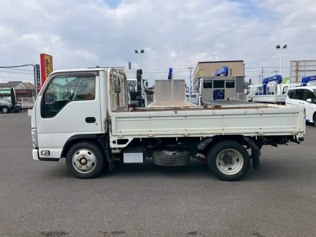 いすゞ エルフ TRG-NKR85A(2WD)の写真13