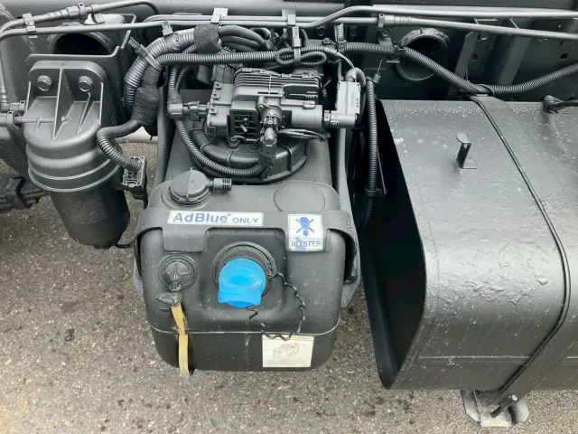 三菱 キャンター TPG-FBA60(2WD)の写真22