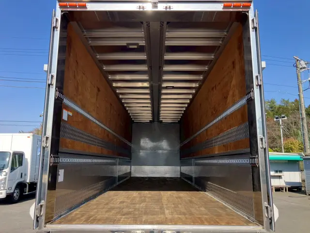 ＵＤ クオン 2PG-CG5CA(8x4)の写真14