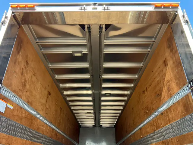 ＵＤ クオン 2PG-CG5CA(8x4)の写真15