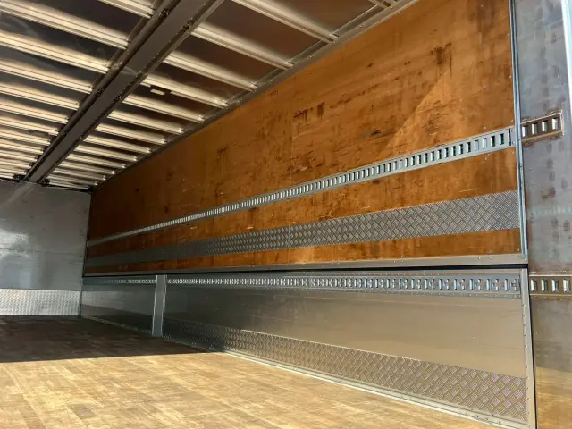 ＵＤ クオン 2PG-CG5CA(8x4)の写真20