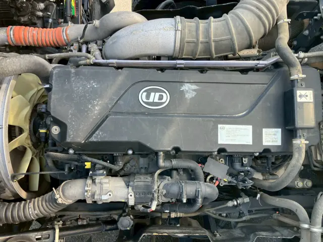 ＵＤ クオン 2PG-CG5CA(8x4)の写真25