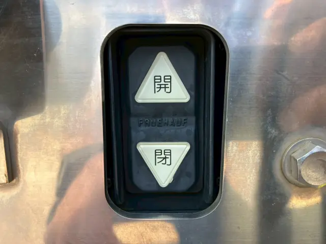 ＵＤ クオン 2PG-CG5CA(8x4)の写真31