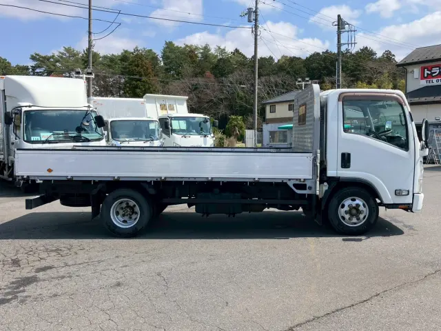 いすゞ エルフ TPG-FBA20(2WD)の写真4