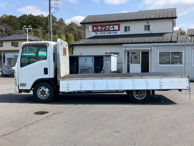 いすゞ エルフ TPG-FBA20(2WD)の写真14