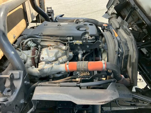 いすゞ エルフ TPG-FBA20(2WD)の写真15