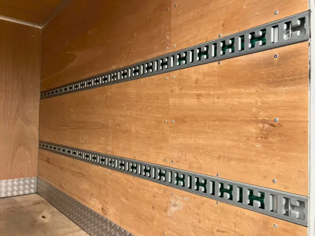 三菱 キャンター TPG-FBA20の写真15