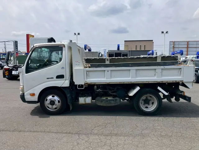 日野 デュトロ TKG-XZU620T(2WD)の写真21