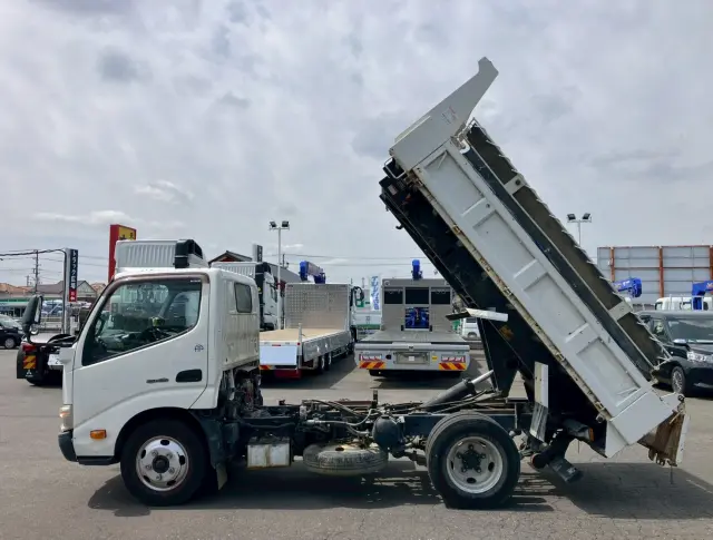 日野 デュトロ TKG-XZU620T(2WD)の写真22