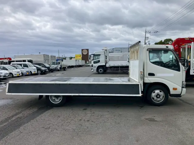 日野 デュトロ 2RG-XZU655M(2WD)の写真5