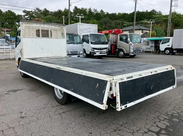 日野 デュトロ 2RG-XZU655M(2WD)の写真12