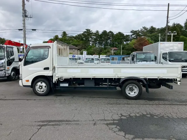 日野 デュトロ 2RG-XZU655M(2WD)の写真13