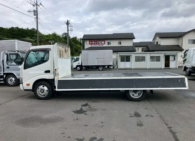 日野 デュトロ 2RG-XZU655M(2WD)の写真14