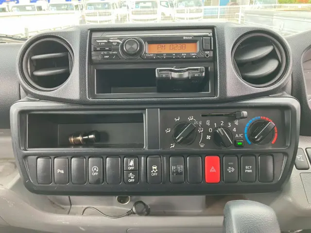 日野 デュトロ 2RG-XZU655M(2WD)の写真28