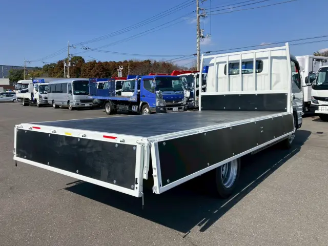 三菱 キャンター 2PG-FEB80(2WD)の写真7