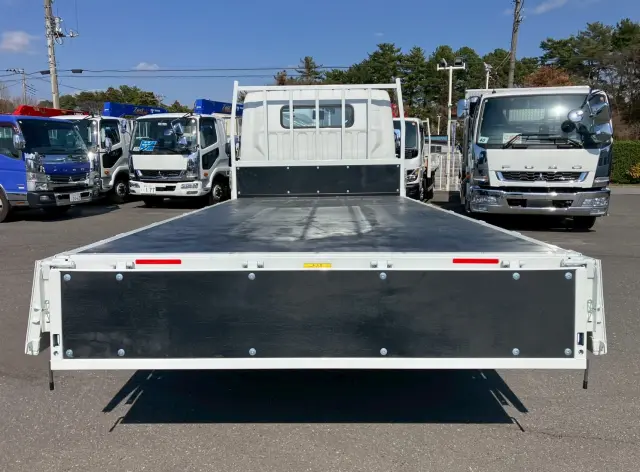 三菱 キャンター 2PG-FEB80(2WD)の写真9