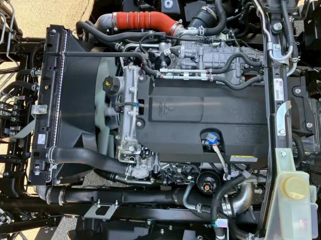 三菱 キャンター 2PG-FEB80(2WD)の写真15