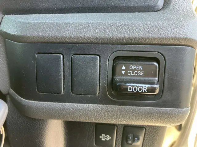 日野 リエッセⅡ SKG-XZB70M(2WD)の写真22