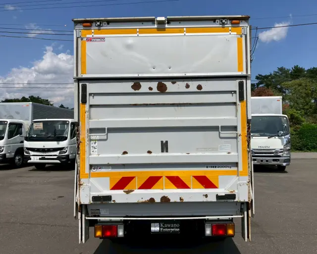 いすゞ エルフ TPG-NMR85AN(2WD)の写真9