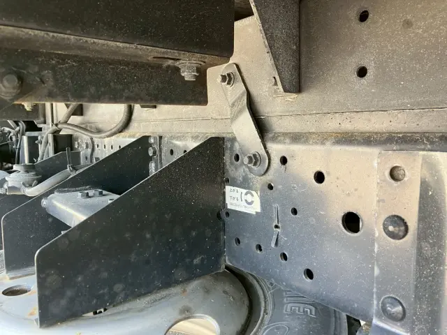 いすゞ エルフ TPG-NMR85AN(2WD)の写真24