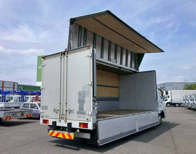 三菱 ファイター TKG-FK64F(2WD)の写真10