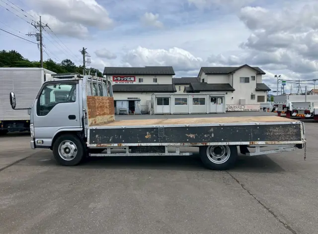 いすゞ エルフ 2RG-NKR88R(2WD)の写真14