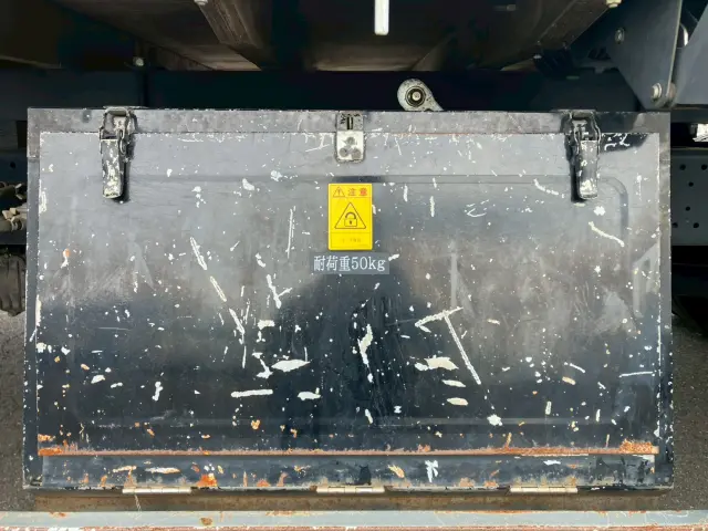 いすゞ エルフ 2RG-NKR88R(2WD)の写真23