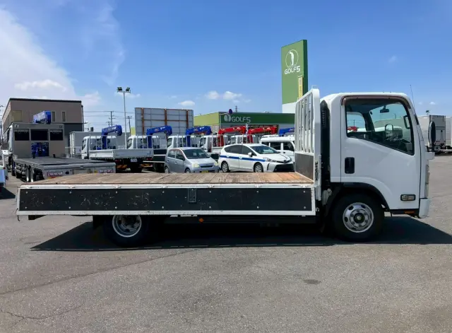 いすゞ エルフ TPG-NPR85YN(2WD)の写真5