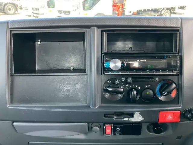 いすゞ エルフ TPG-NPR85YN(2WD)の写真30
