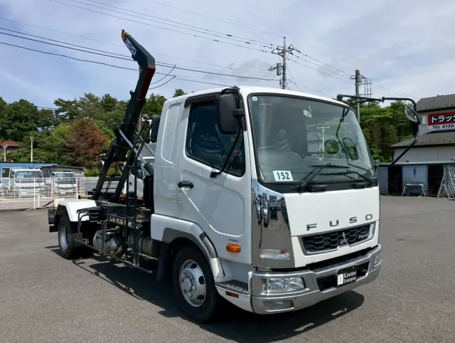 三菱 ファイター 2KG-FK61F(2WD)の写真5
