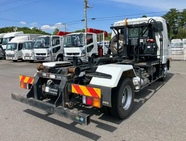 三菱 ファイター 2KG-FK61F(2WD)の写真9