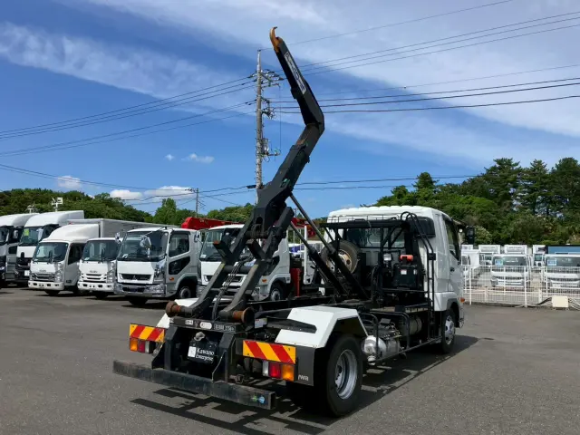 三菱 ファイター 2KG-FK61F(2WD)の写真11