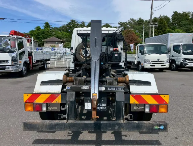 三菱 ファイター 2KG-FK61F(2WD)の写真12