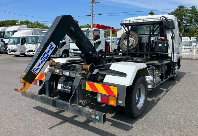 三菱 ファイター 2KG-FK61F(2WD)の写真13