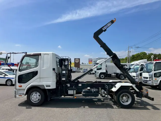 三菱 ファイター 2KG-FK61F(2WD)の写真17