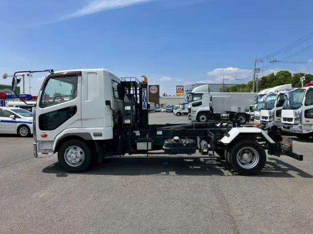 三菱 ファイター 2KG-FK61F(2WD)の写真18