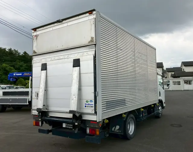 いすゞ エルフ TRG-NPR85AN(2WD)の写真5