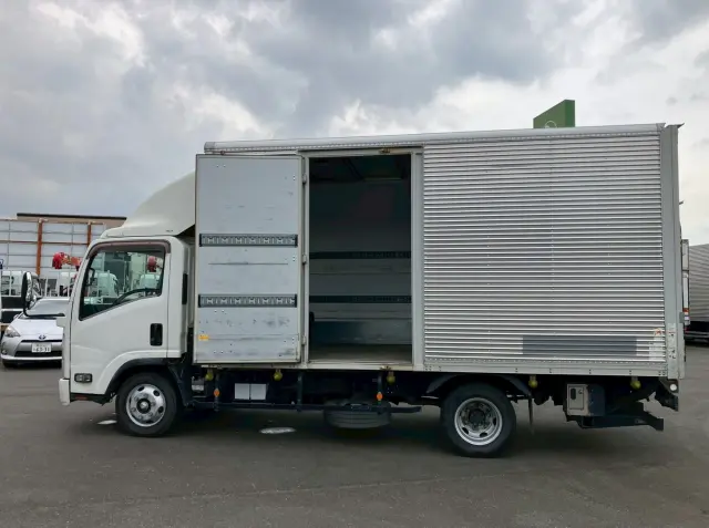 いすゞ エルフ TRG-NPR85AN(2WD)の写真19