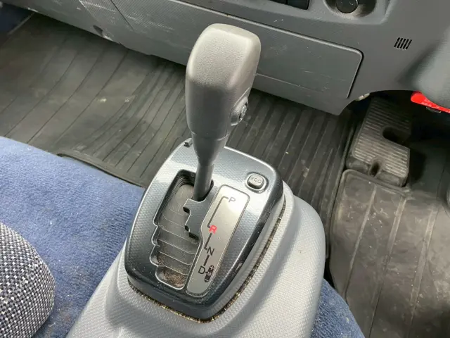 いすゞ エルフ TRG-NPR85AN(2WD)の写真37