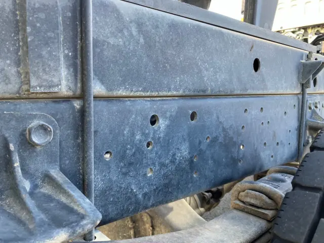 いすゞ フォワード TKG-FRR90S1の写真21