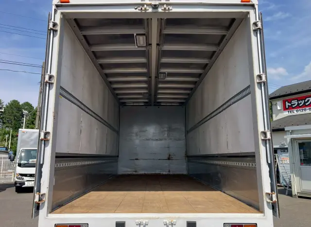 三菱 ファイター 2KG-FK61F(2WD)の写真13
