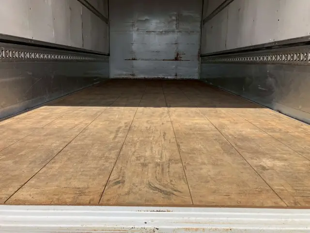 三菱 ファイター 2KG-FK61F(2WD)の写真15