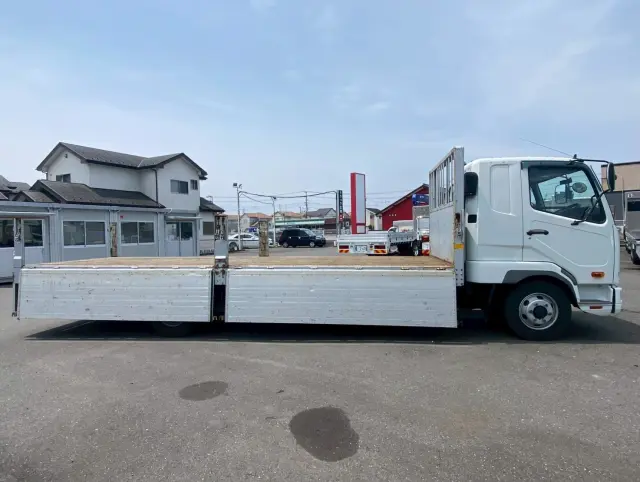 三菱 ファイター 2KG-FK62F(2WD)の写真4