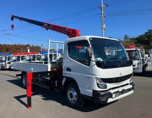 三菱 キャンター 2PG-FEB90(2WD)の写真5