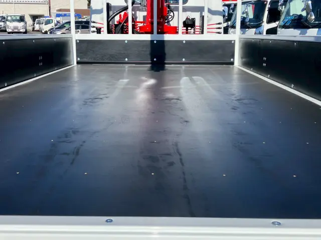 三菱 キャンター 2PG-FEB90(2WD)の写真13