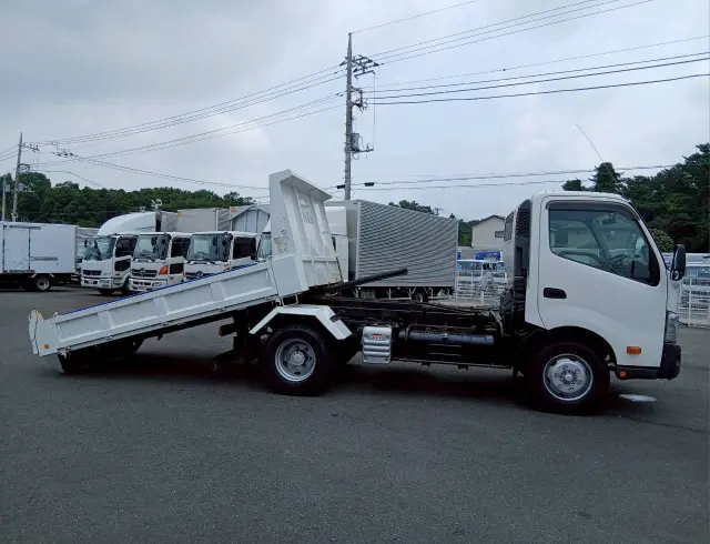 日野 デュトロ 2KG-XZU700X(2WD)の写真9